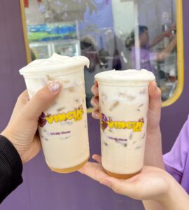 Hồng Trà Nhãn Dừa – Món Mới Gây Sốt Trong Giới Trẻ Yêu Trà Sữa Đồng Xoài 2 trà sữa Đồng Xoài